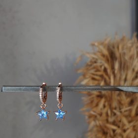 Orecchini stelline azzurre incastonate