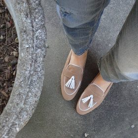 Mocassino suede beige nappina bianca