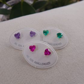Orecchini cuori incastonati (vari colori)