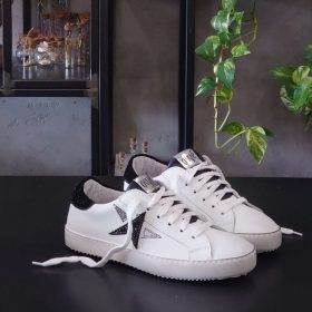 Sneaker stella nera Ovye