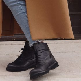 Stivaletto Jeff allacciato