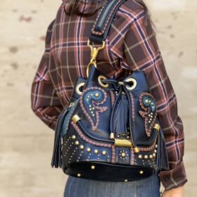 Arabesque bucket La Carrie