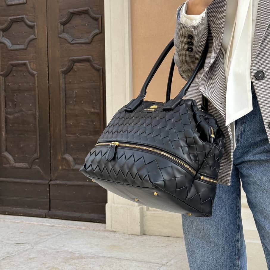 Essentials Big Handbag La Carrie Essentials Big Handbag La Carrie - immagine 6
