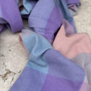Alternative view of Sciarpa purple soft