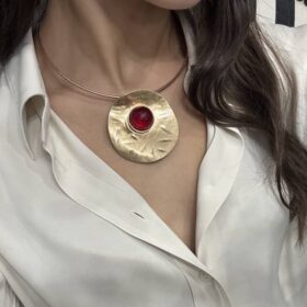 Collana semirigida pietra rossa