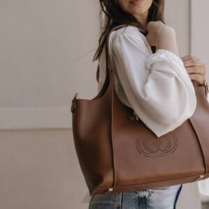 Drilled Logo Shoulder bag La Carrie (vari colori)