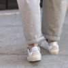 Sneaker borchiette grigio perla