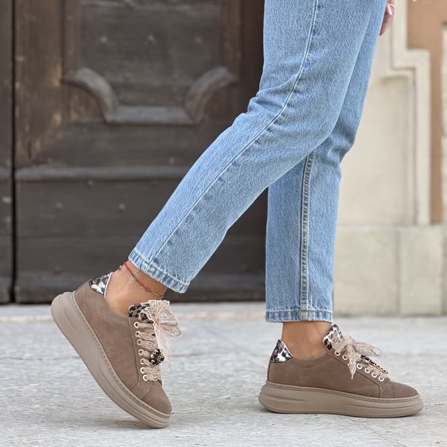 Sneaker platform taupe gioiello Sneaker platform taupe gioiello - immagine 3