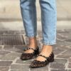 Flat Melita leo