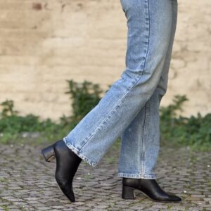 Alternative view of Tronchetto Lorelai black