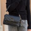 Touchy bag black La Carrie