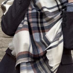 Alternative view of Sciarpa check brown soft