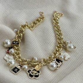 Girocollo charms