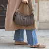 Woven shoulder bag brown La Carrie