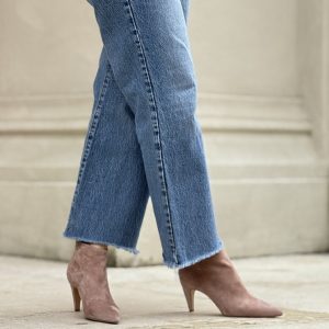Alternative view of Tronchetto suede visone tacco a cono