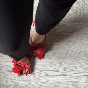 Alternative view of Sandalo Giglio rosso