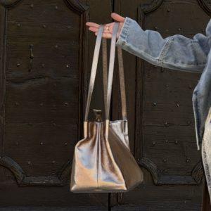 Alternative view of Borsa Susina bronzo