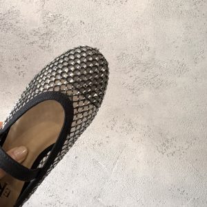 Alternative view of Flat Brillosa black